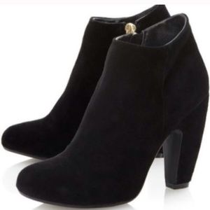 Steve Madden Panelope Black Suede Booties